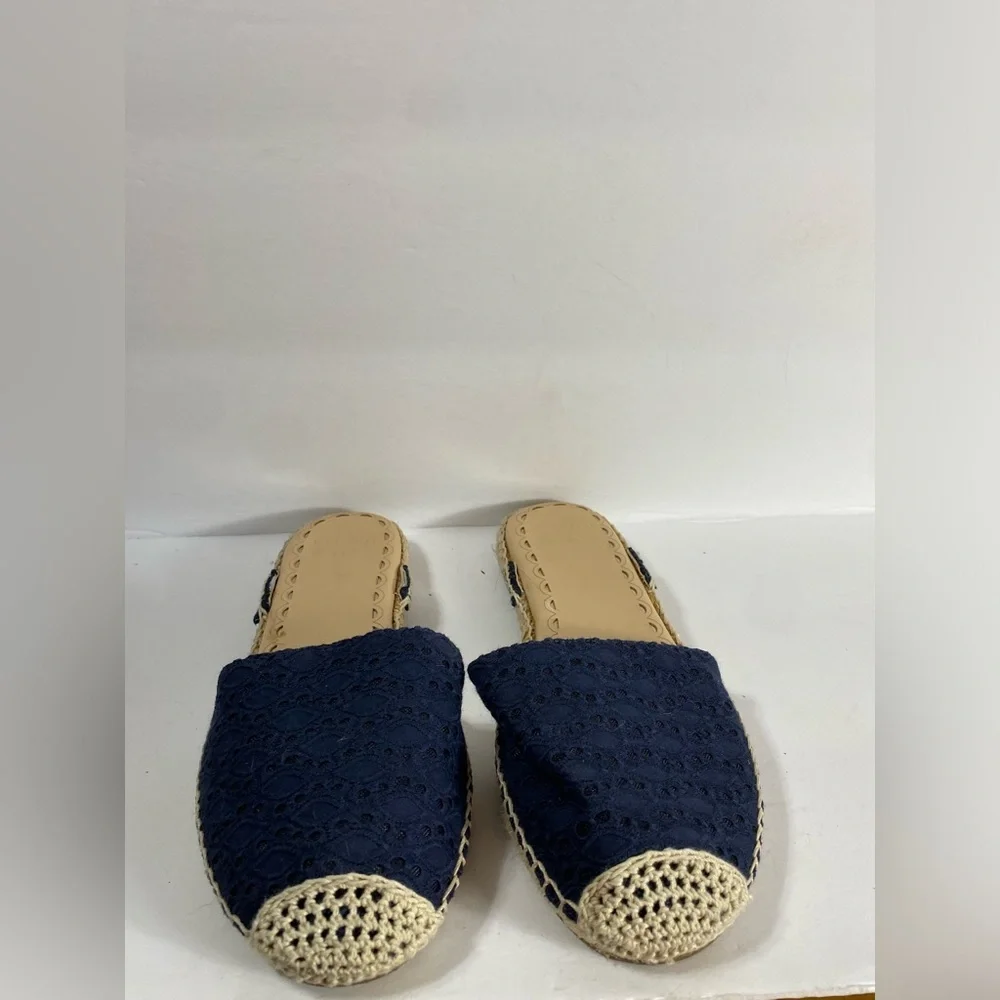 Crown & Ivy Women's Navy Espadrille Shoes size 7.5